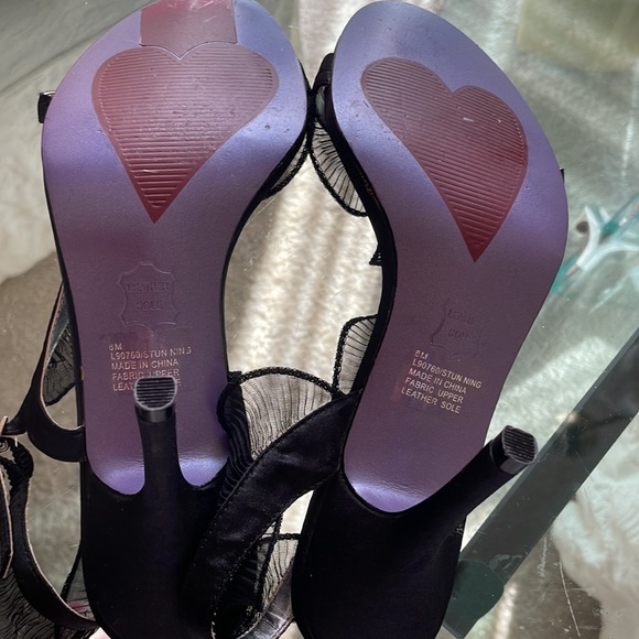 Luí Chung black satin heels - Picture 5 of 7